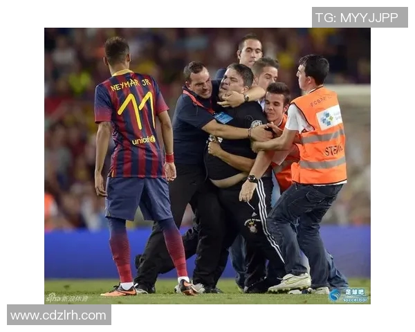 足球明星积极参与涉疆言论引发广泛关注与讨论